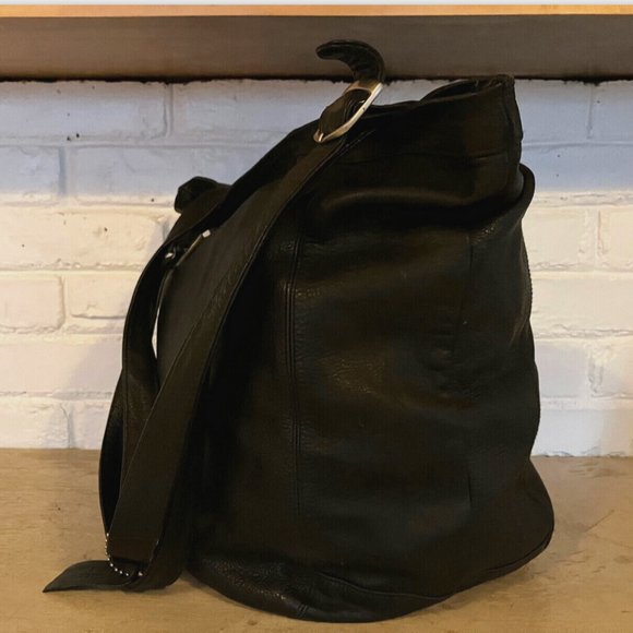 Tara Tiger Genuine Leather Hobo Bucket Bag. Slouchy. Minimalist. Medium Sized. - Picture 9 of 9